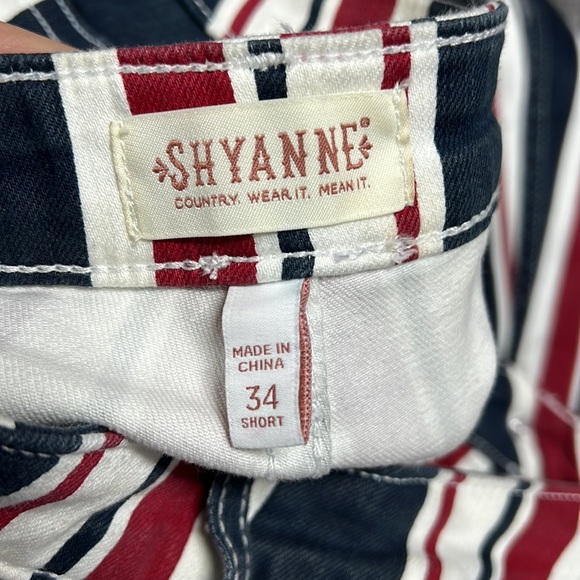 Women’s flare jeans - Picture 4 of 4